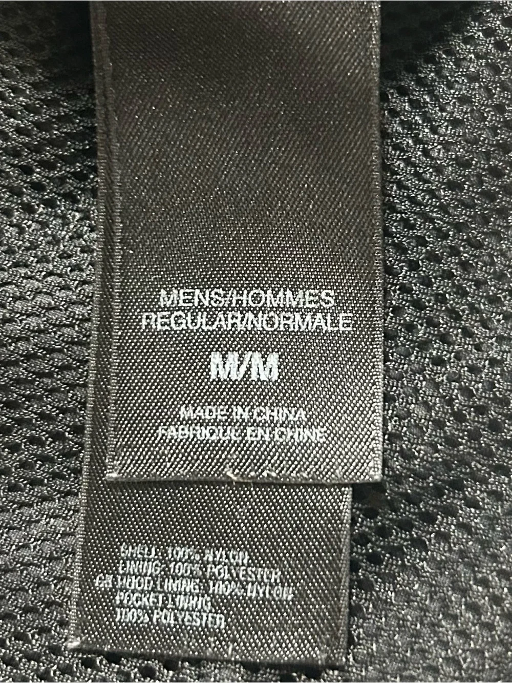 The North Face Men’s Medium HyVent Black Hooded Rain Jacket Windbreaker